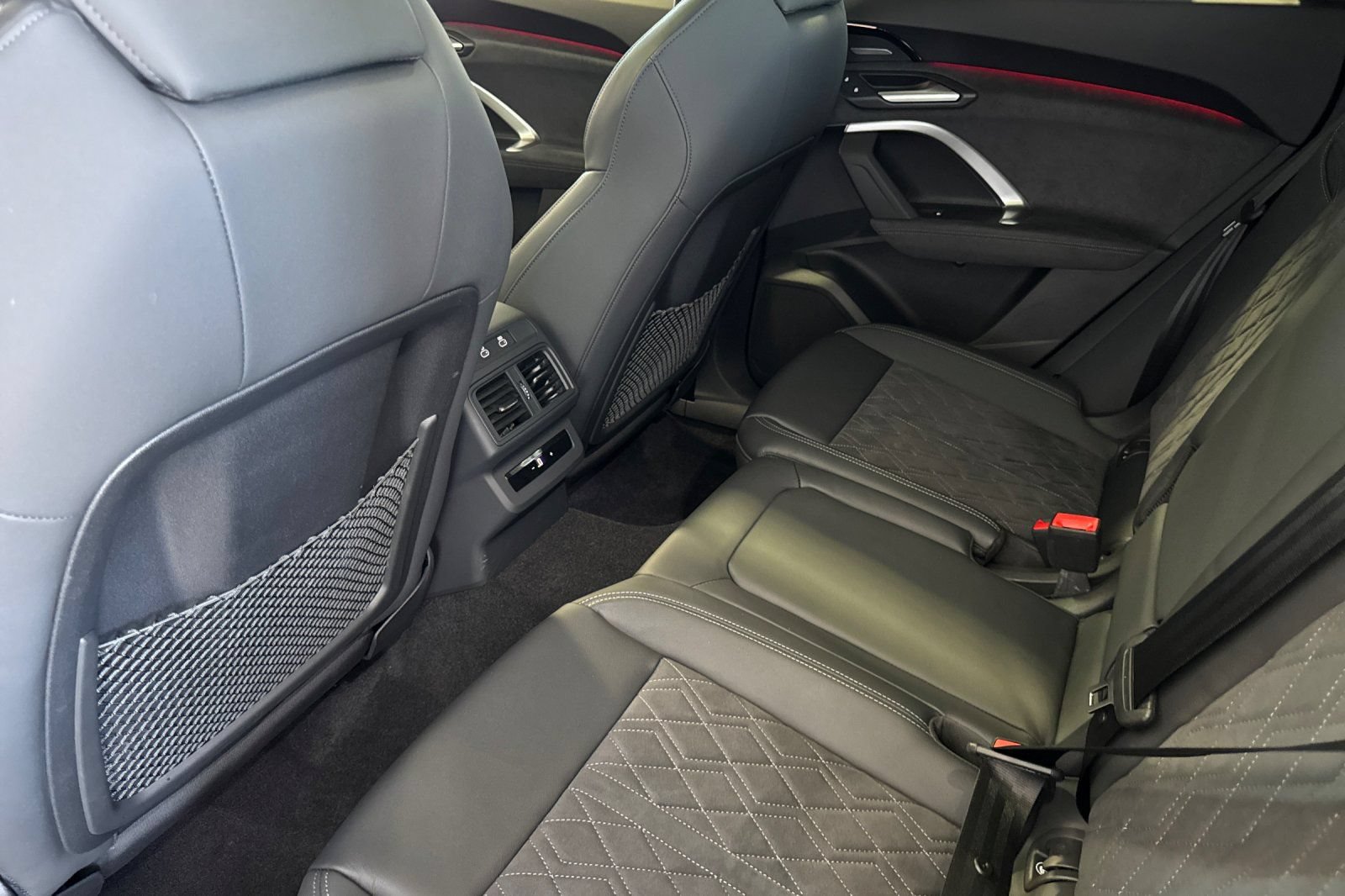 Used 2025 Audi SQ5 Premium Plus AWD/4WD image 4