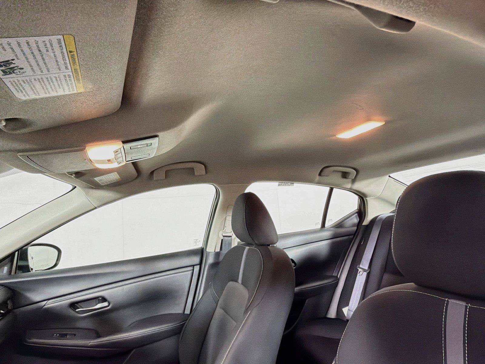 Used 2025 Nissan Sentra SV FWD image 5