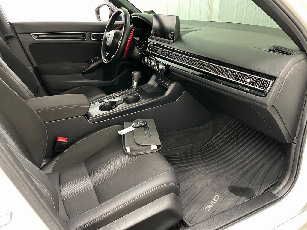 Used 2025 Honda Civic Sport image 34