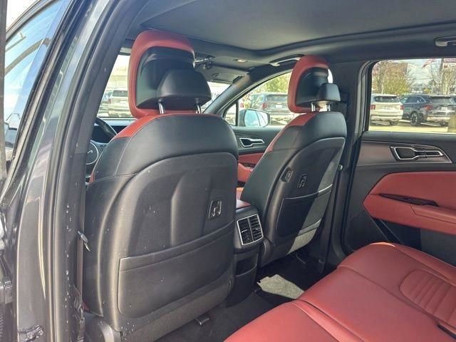 Used 2023 Kia Sportage SX image 29