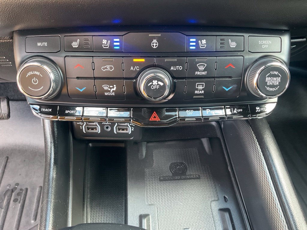 Used 2021 Dodge Durango R/T w/ Tow 'N Go Package AWD/4WD image 23