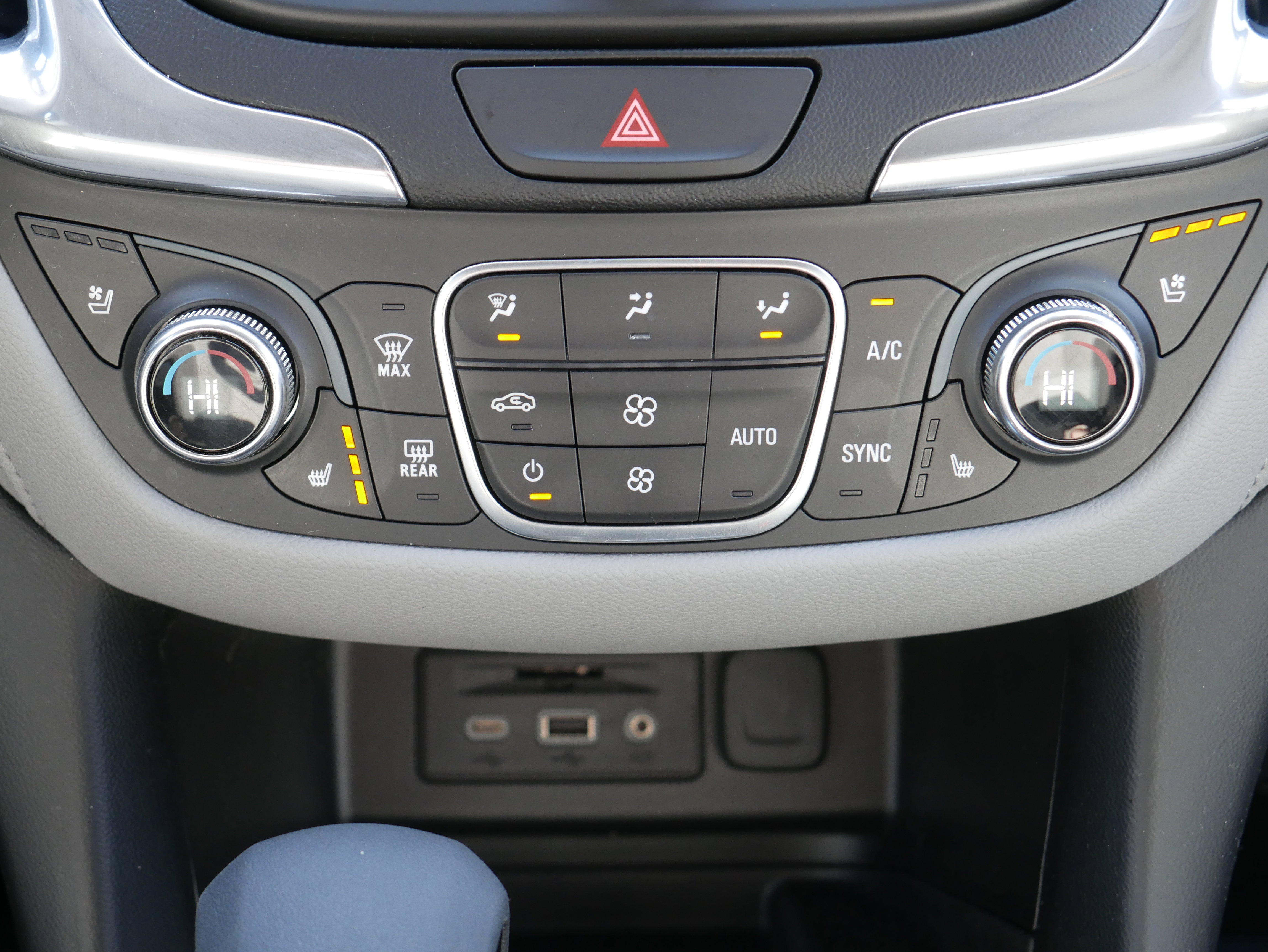 Certified 2020 Chevrolet Equinox Premier image 19