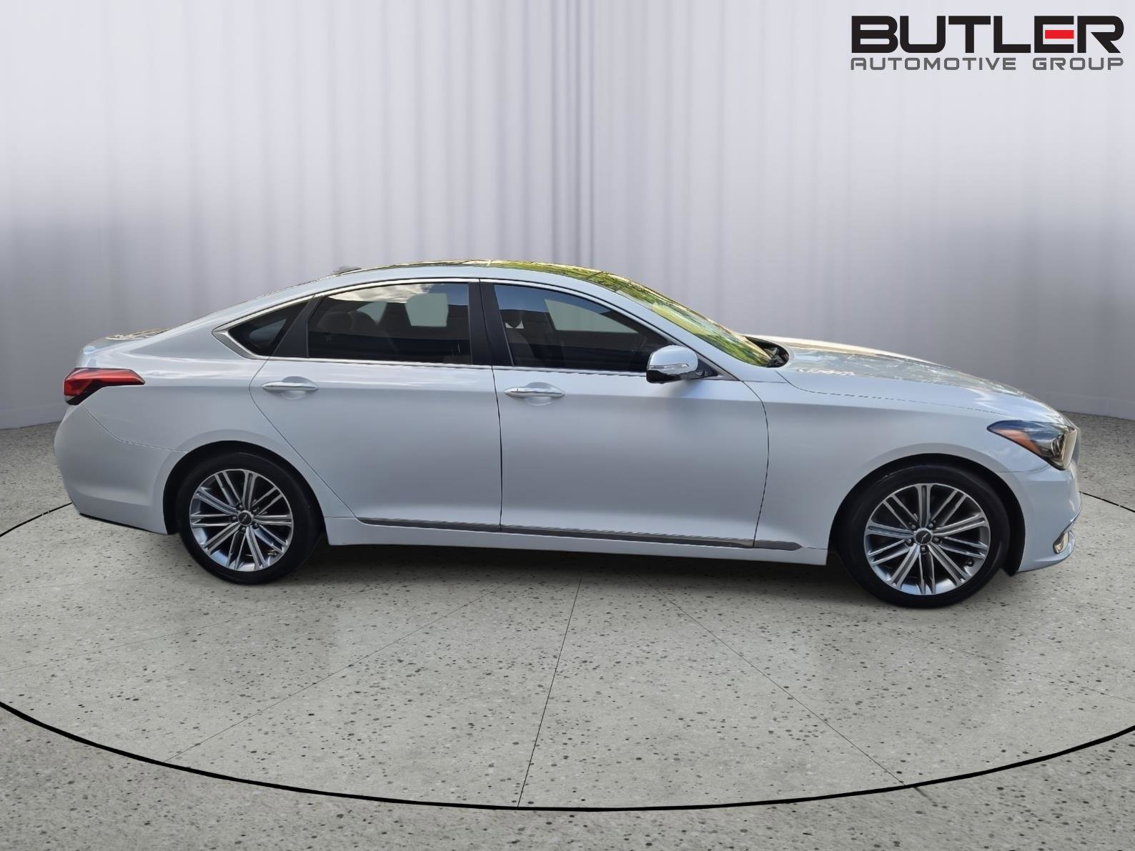 Used 2018 Genesis G80 3.8 w/ Option Group 03 RWD image 4