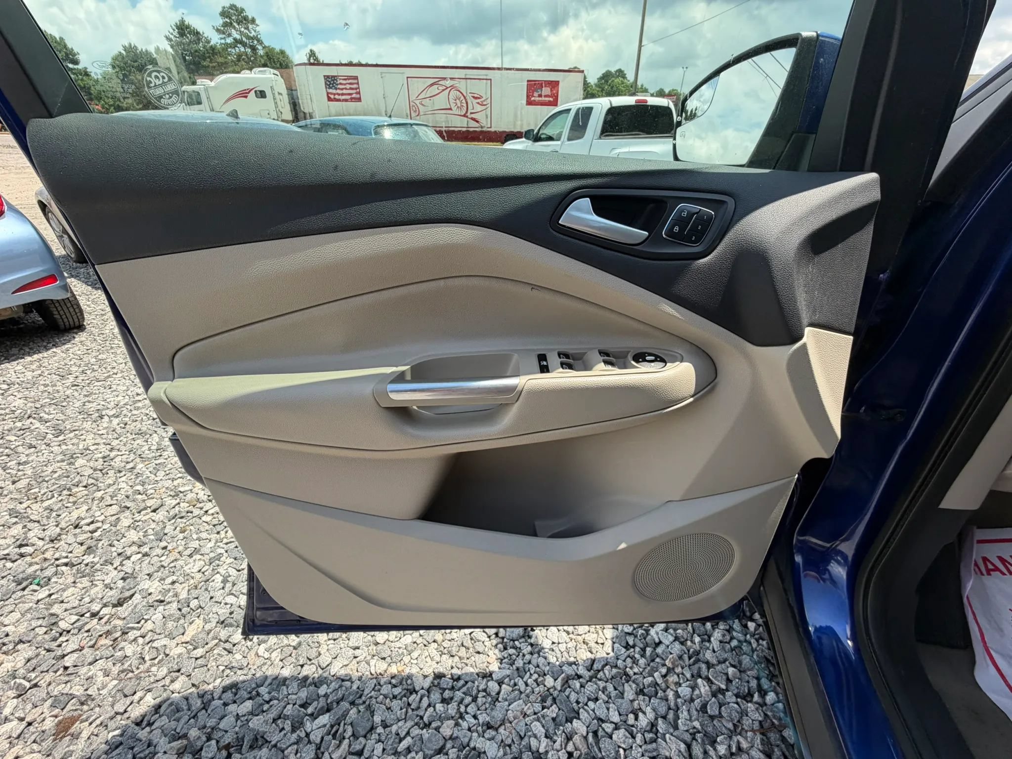 Used 2016 Ford Escape Titanium FWD image 15
