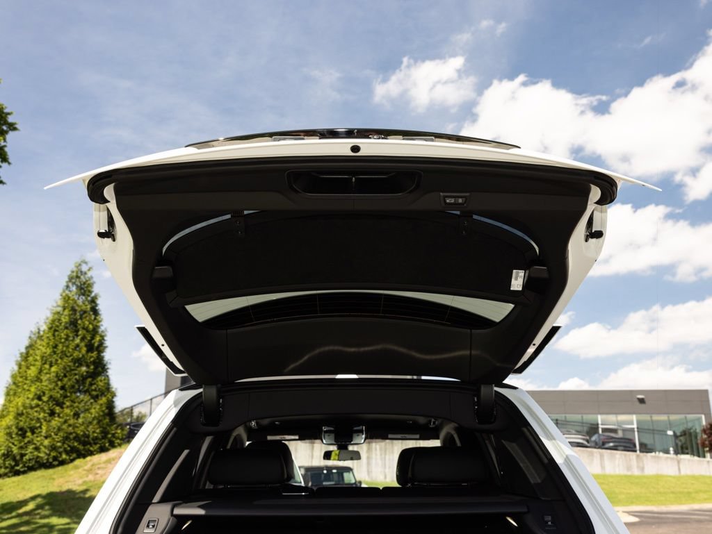 New 2027 Rolls-Royce Cullinan Black Badge AWD/4WD image 65