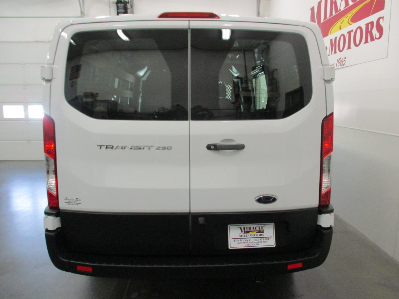 Used 2024 Ford Transit 250 Low Roof w/ Exterior Upgrade Package image 5