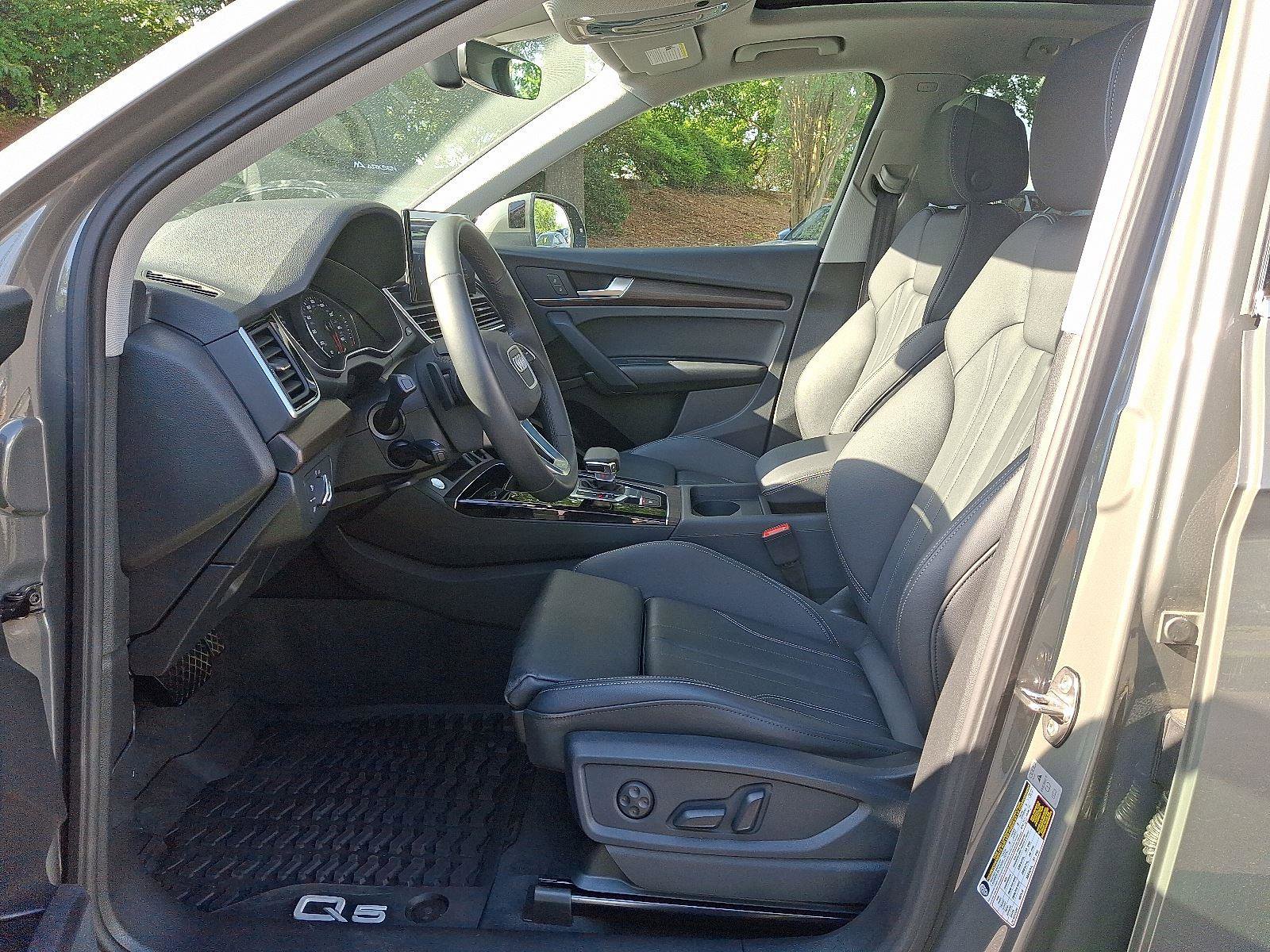 Certified 2025 Audi Q5 2.0T Premium image 13