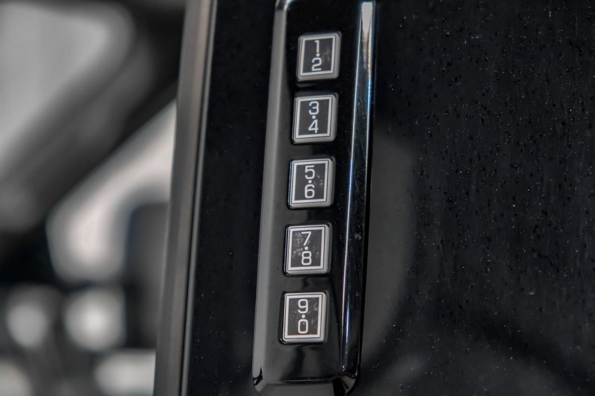 Used 2019 Ford F250 Lariat w/ Lariat Ultimate Package AWD/4WD image 42