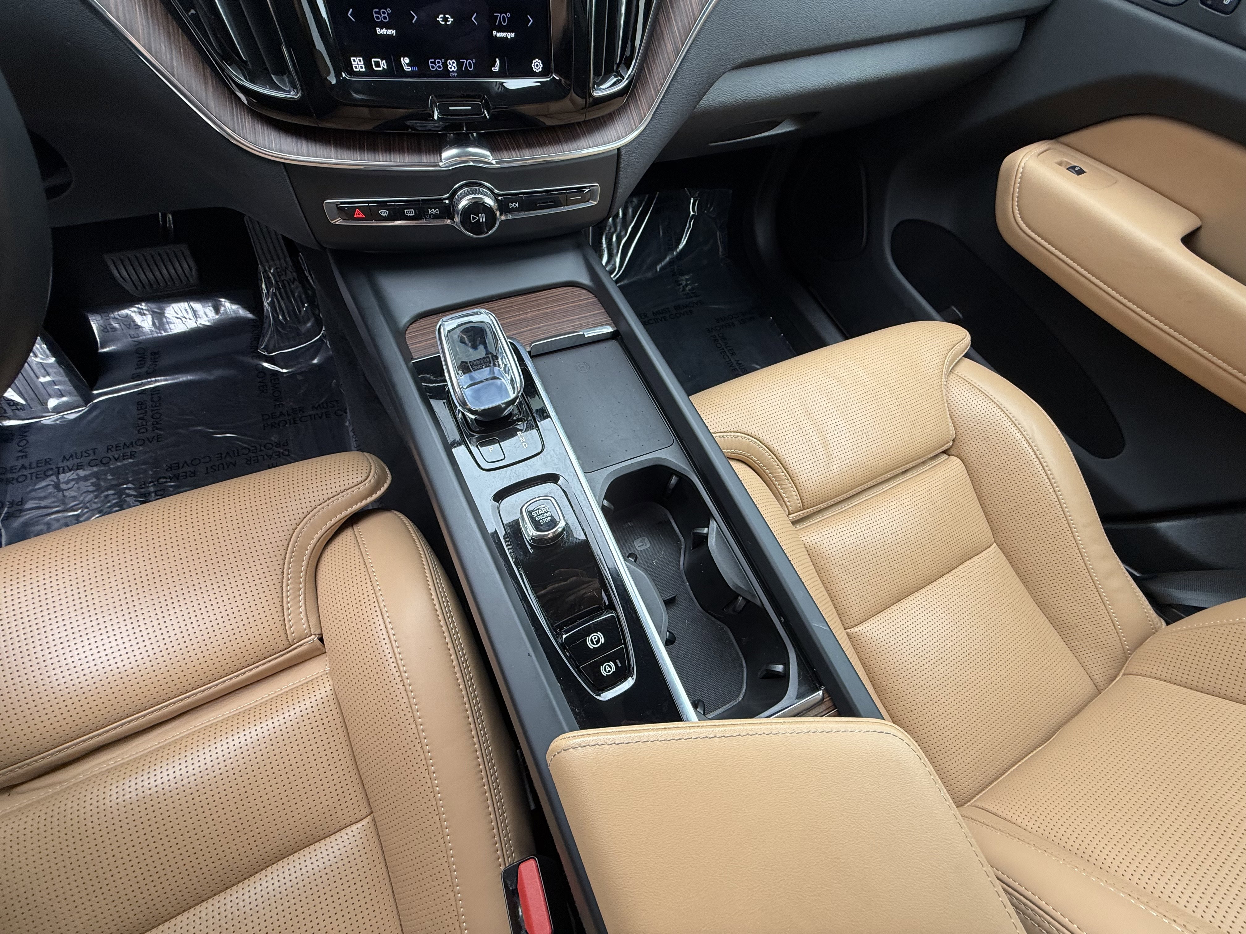 Used 2022 Volvo XC60 B5 Inscription w/ Advanced Package image 28