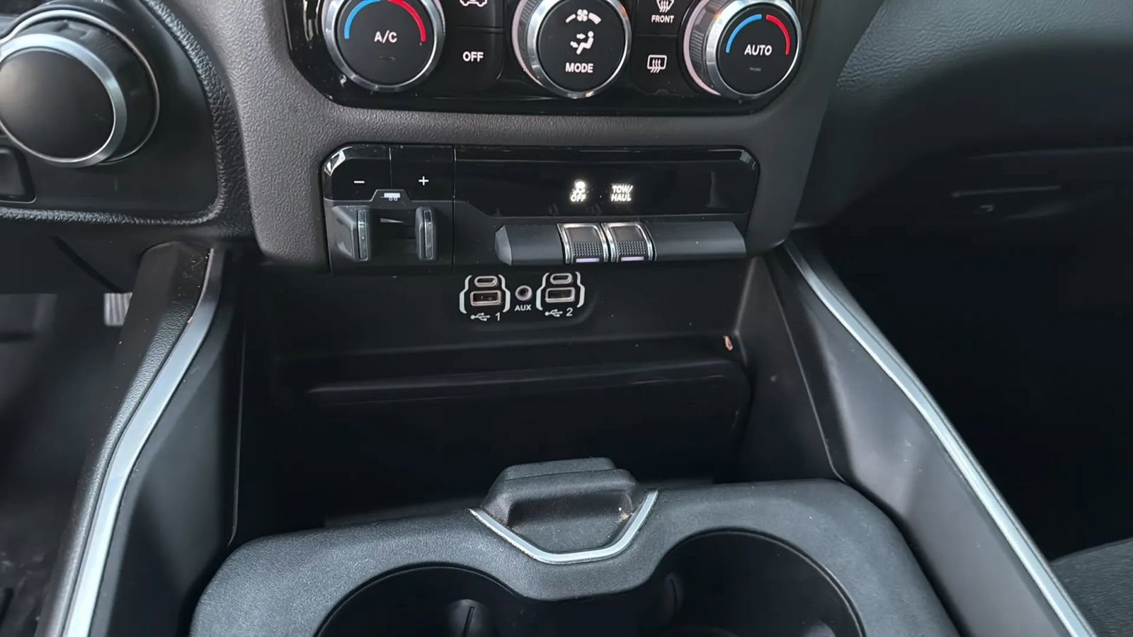 Used 2021 RAM 1500 Big Horn image 32