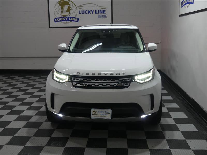 Used 2017 Land Rover Discovery HSE image 3