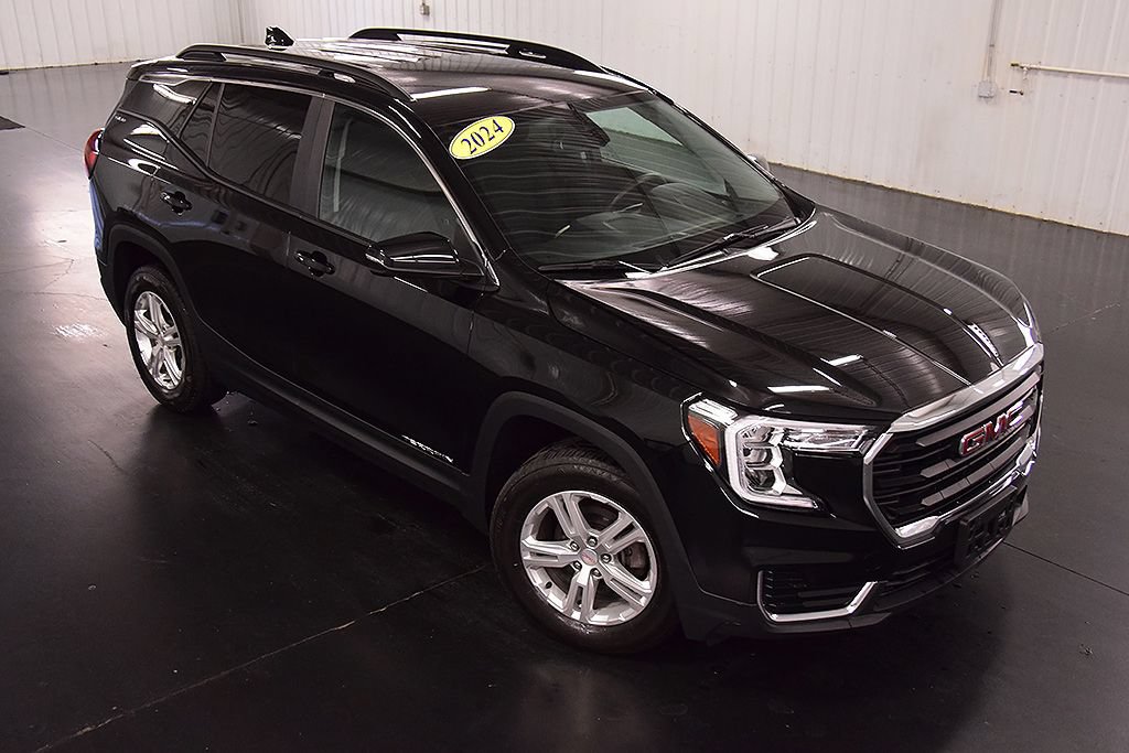 Used 2024 GMC Terrain SLE w/ Driver Convenience Package AWD/4WD image 9
