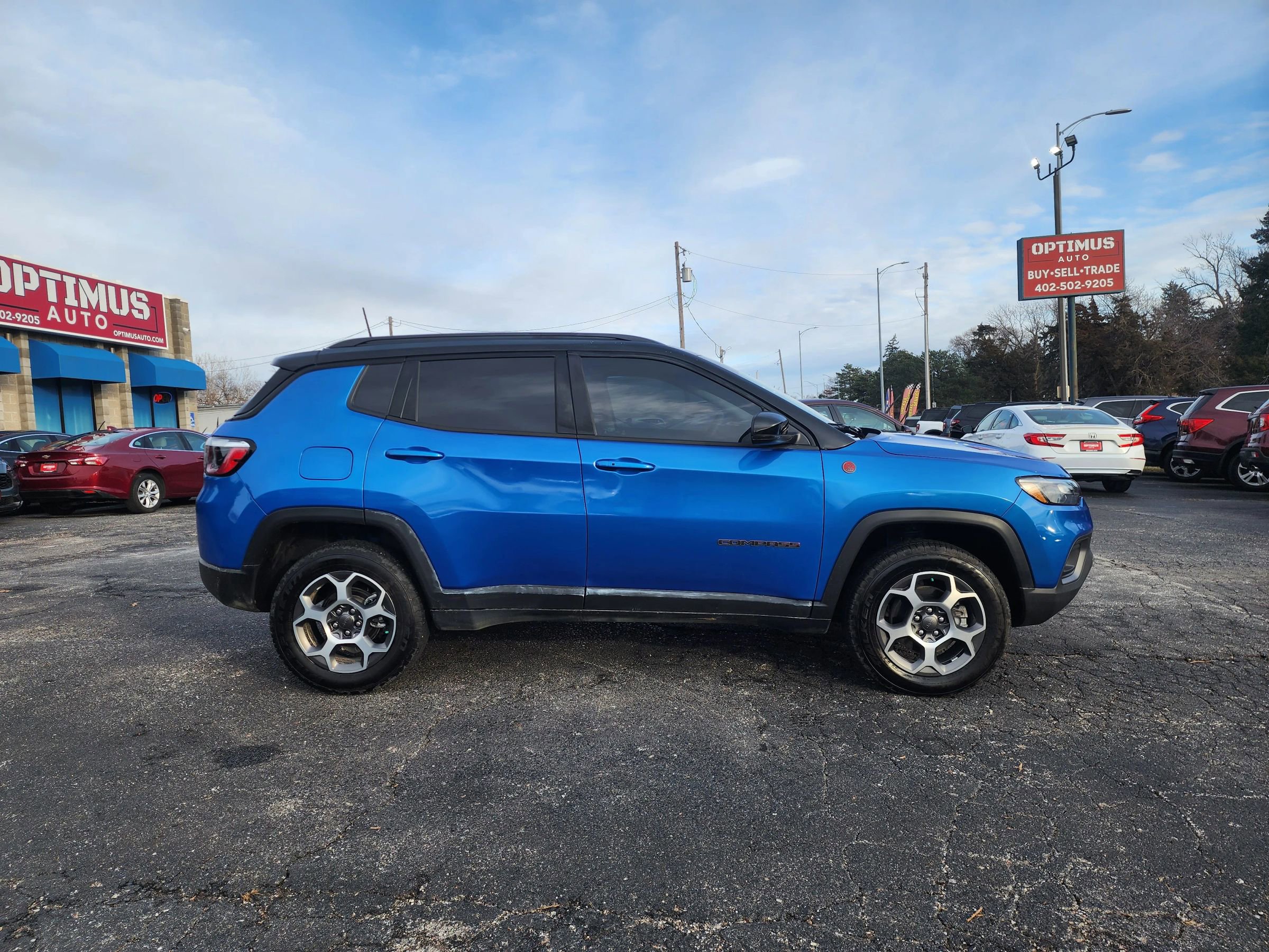 Used 2022 Jeep Compass Trailhawk w/ Trailer Tow Group AWD/4WD image 8