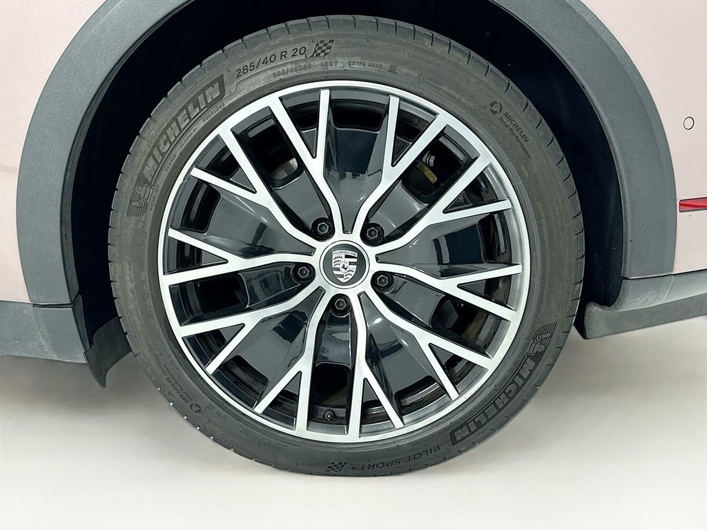 Certified 2023 Porsche Taycan 4 Cross Turismo image 30