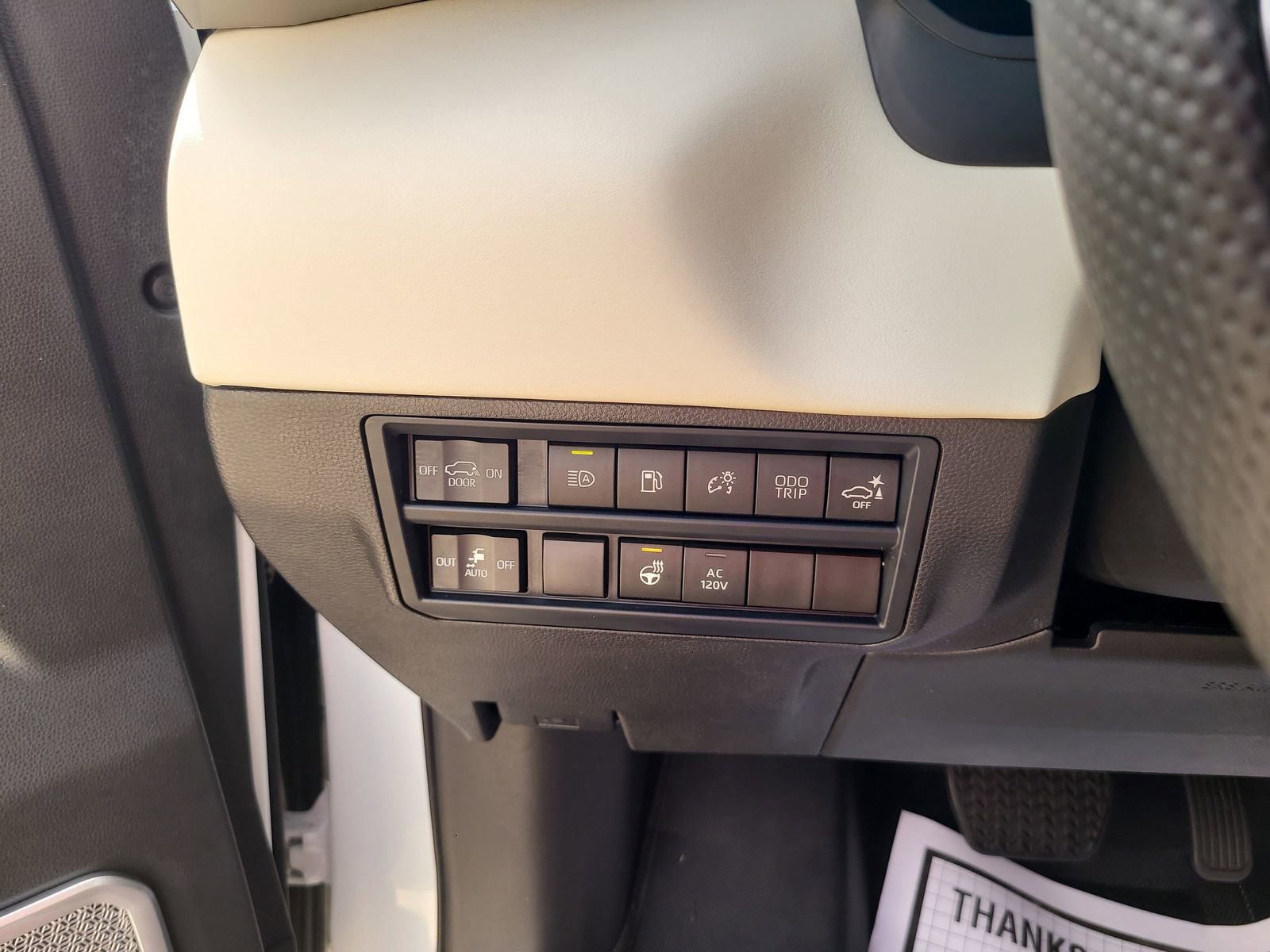 Used 2024 Toyota Sequoia Capstone AWD/4WD image 17