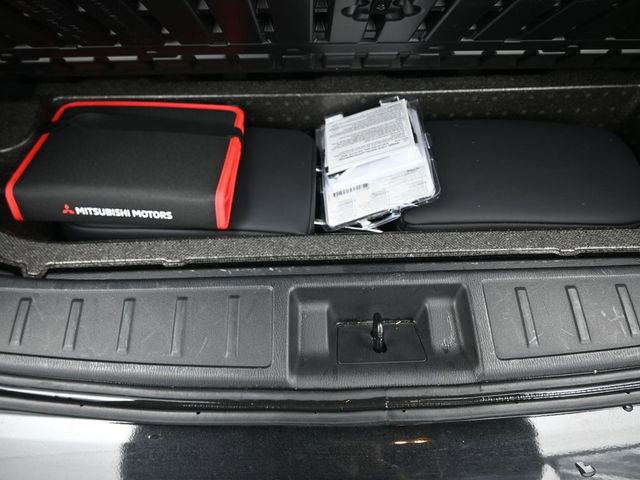 Used 2024 Mitsubishi Outlander SEL FWD image 29