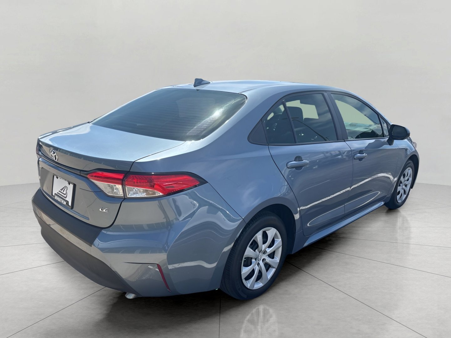 Used 2024 Toyota Corolla LE FWD image 31