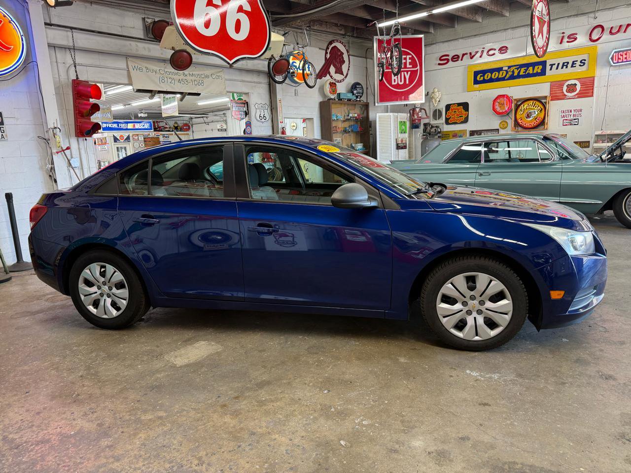 Used 2013 Chevrolet Cruze LS image 6