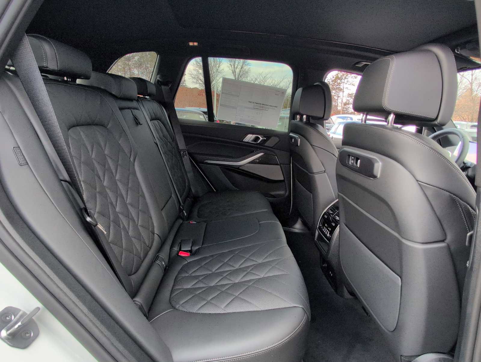 New 2026 BMW X5 M60i w/ Climate Comfort Package image 21