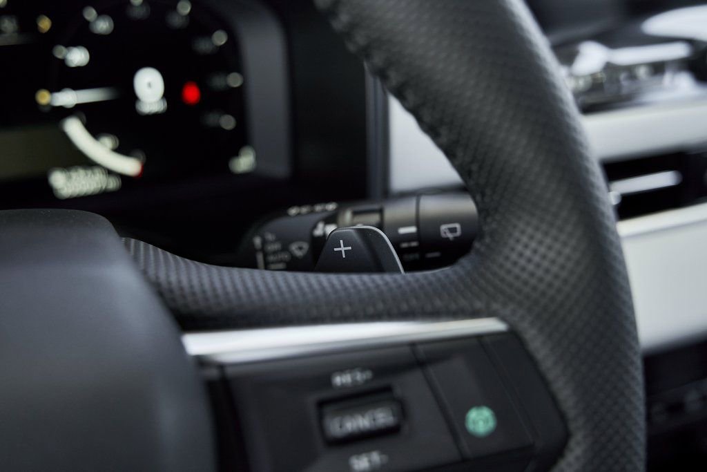 Used 2025 Mitsubishi Outlander SE FWD image 39