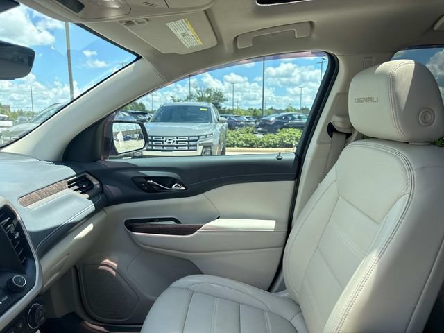 Used 2023 GMC Acadia Denali w/ Denali Technology Package FWD image 22