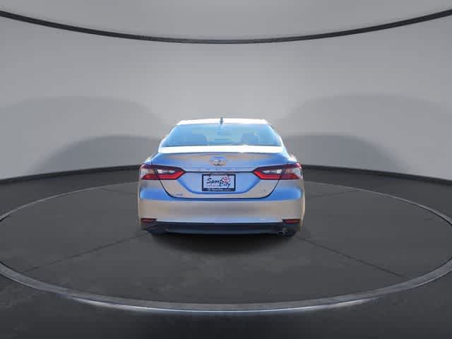 Used 2022 Toyota Camry LE FWD image 7