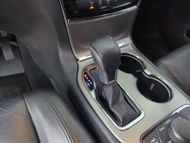 Used 2020 Jeep Grand Cherokee Limited AWD/4WD image 10