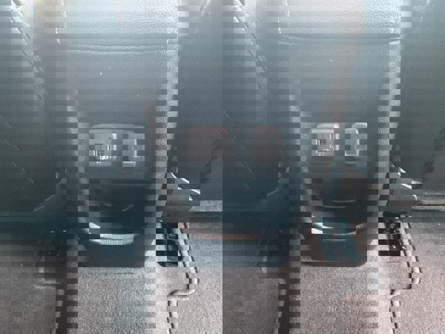 Used 2021 Chevrolet Colorado LT w/ Luxury Package image 32