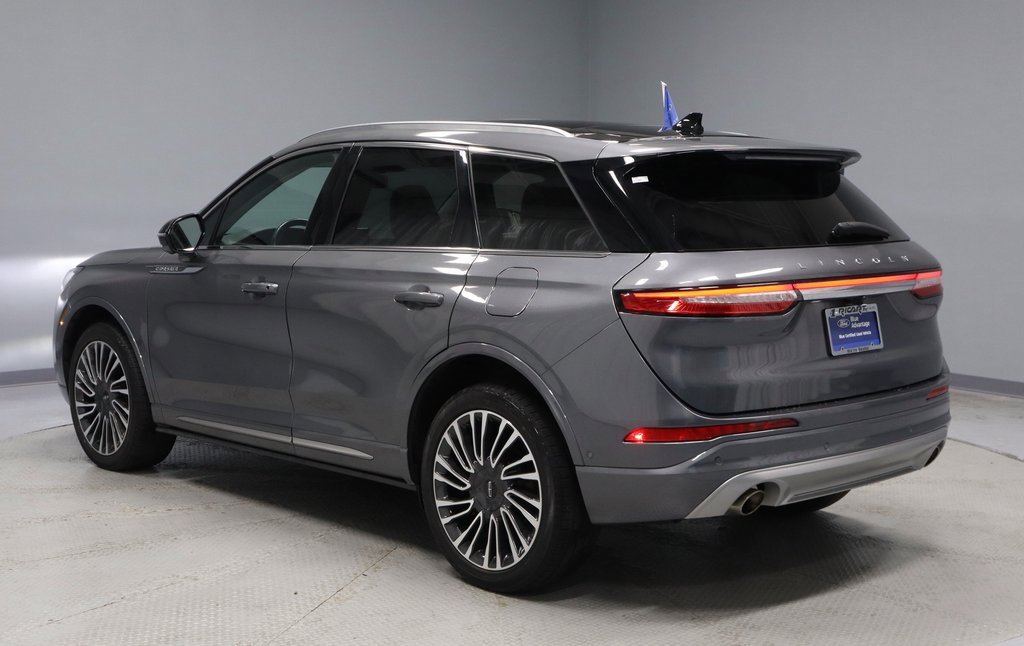 Used 2021 Lincoln Corsair Reserve w/ Equipment Group 201A image 9