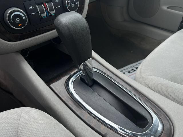 Used 2015 Chevrolet Impala LT w/ LT Sunroof Package FWD image 24