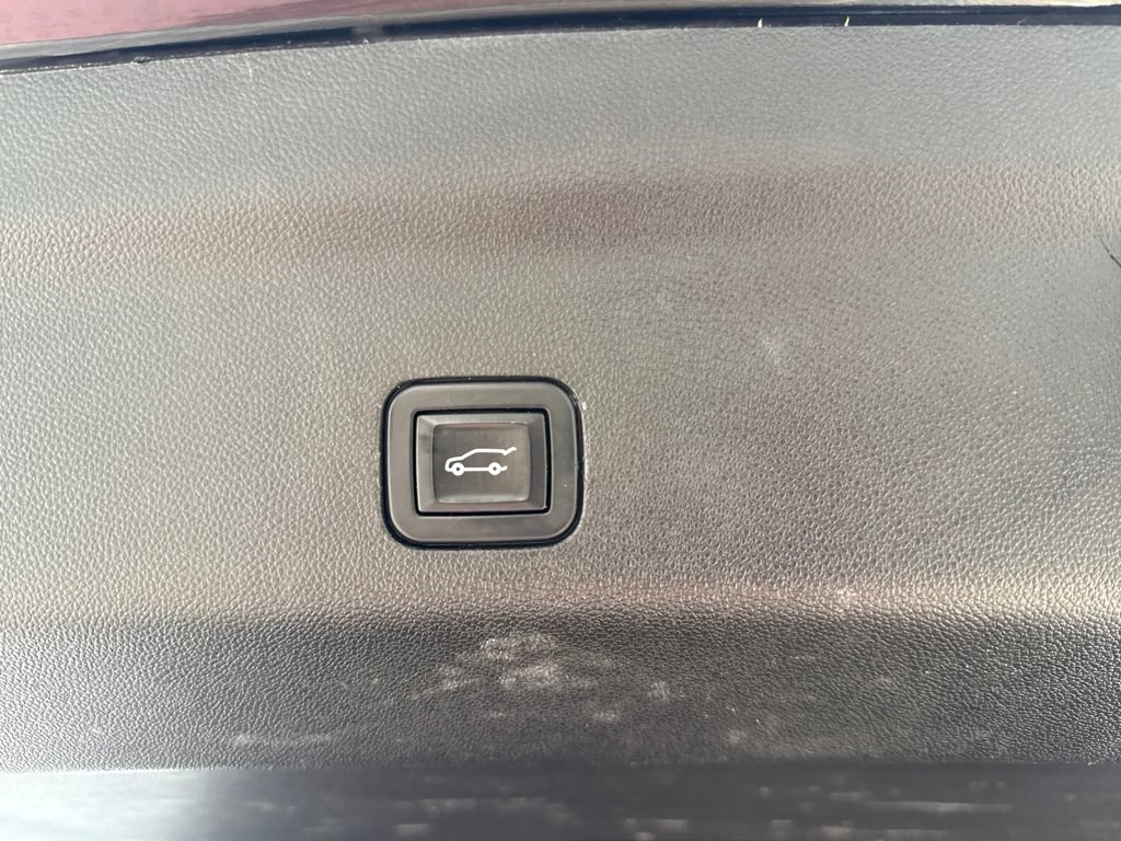 Used 2021 GMC Yukon XL Denali w/ Denali Premium Package AWD/4WD image 56