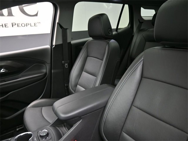 Used 2023 GMC Terrain SLT w/ Infotainment Package II image 16