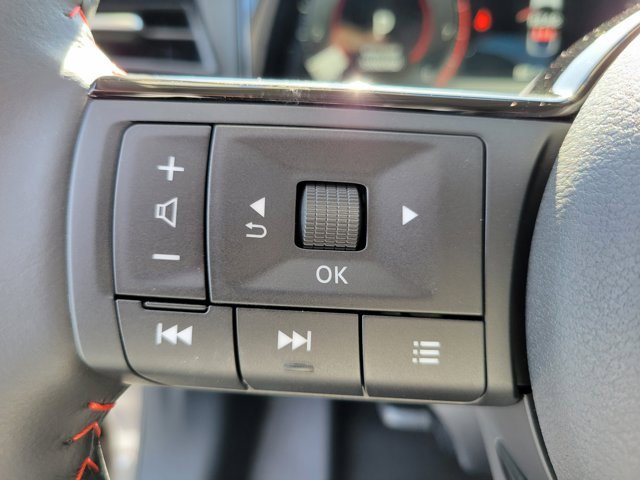 New 2025 Nissan Kicks SR image 19