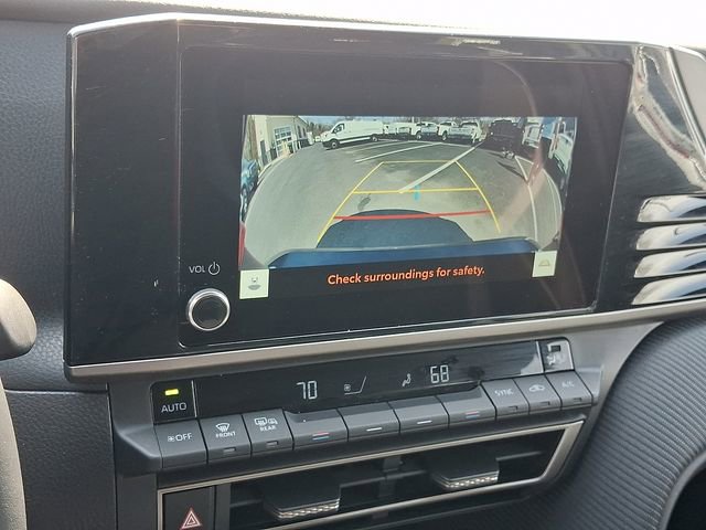 Used 2026 Toyota Camry SE image 19