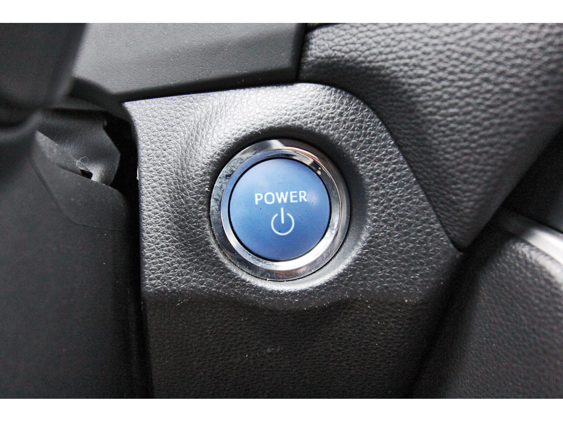 Used 2019 Toyota RAV4 XSE AWD/4WD image 30