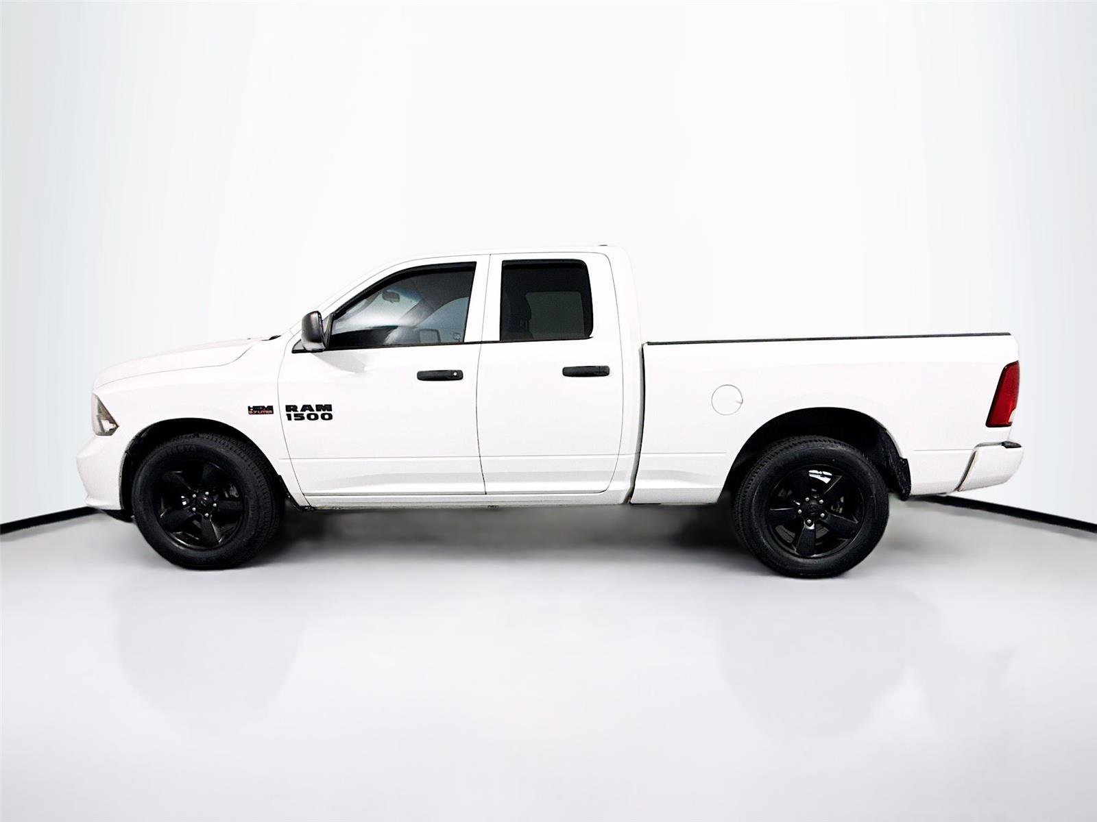 Used 2018 RAM 1500 Express RWD image 22
