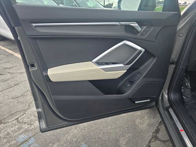 Used 2023 Audi Q3 2.0T Premium Plus w/ Premium Plus Package image 23