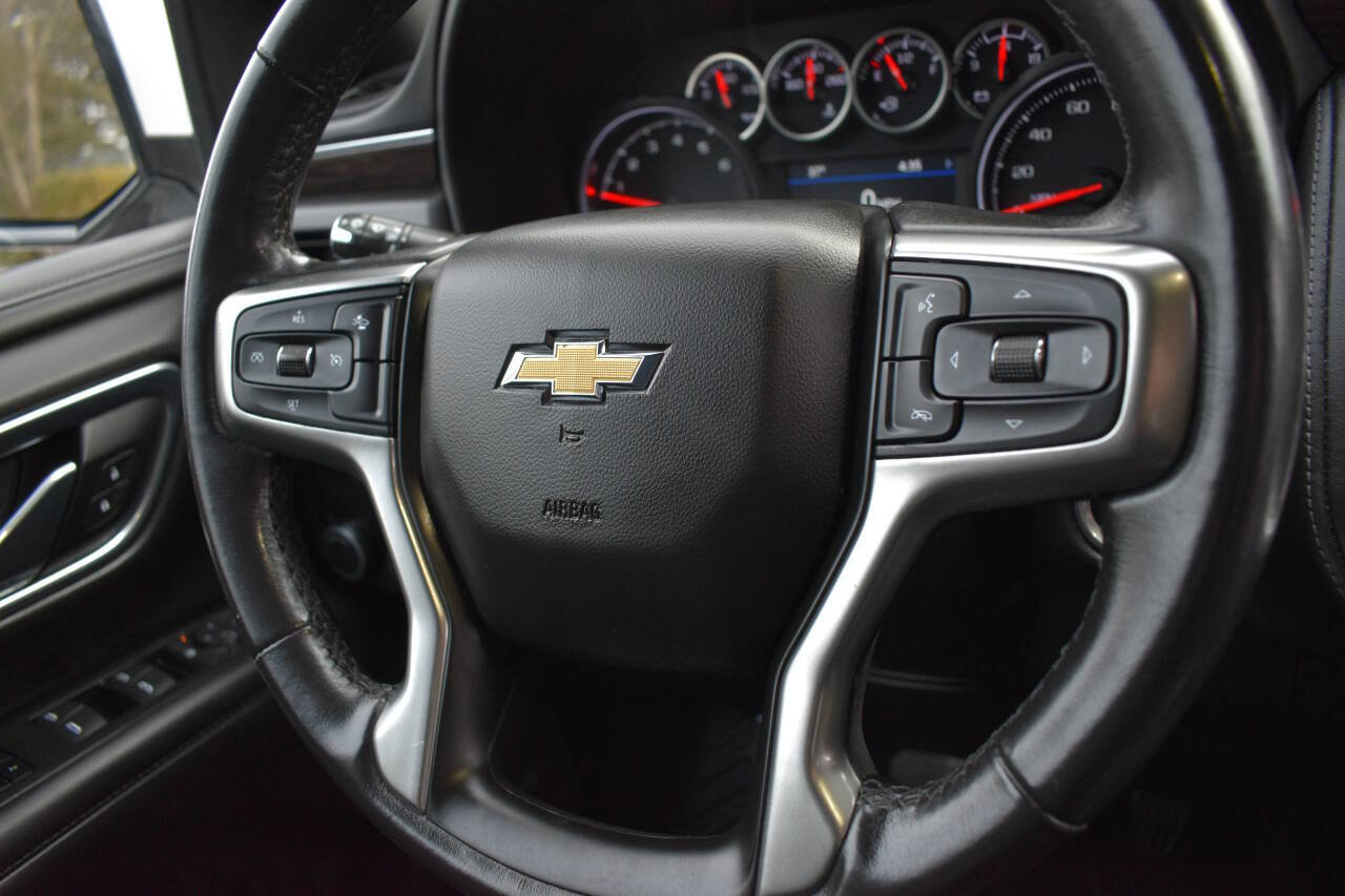 Used 2021 Chevrolet Suburban LT image 27