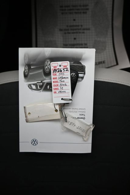 Used 2025 Volkswagen Taos SE image 10