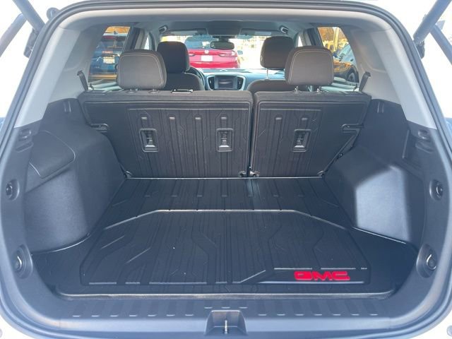 Certified 2023 GMC Terrain SLE w/ Driver Convenience Package image 15