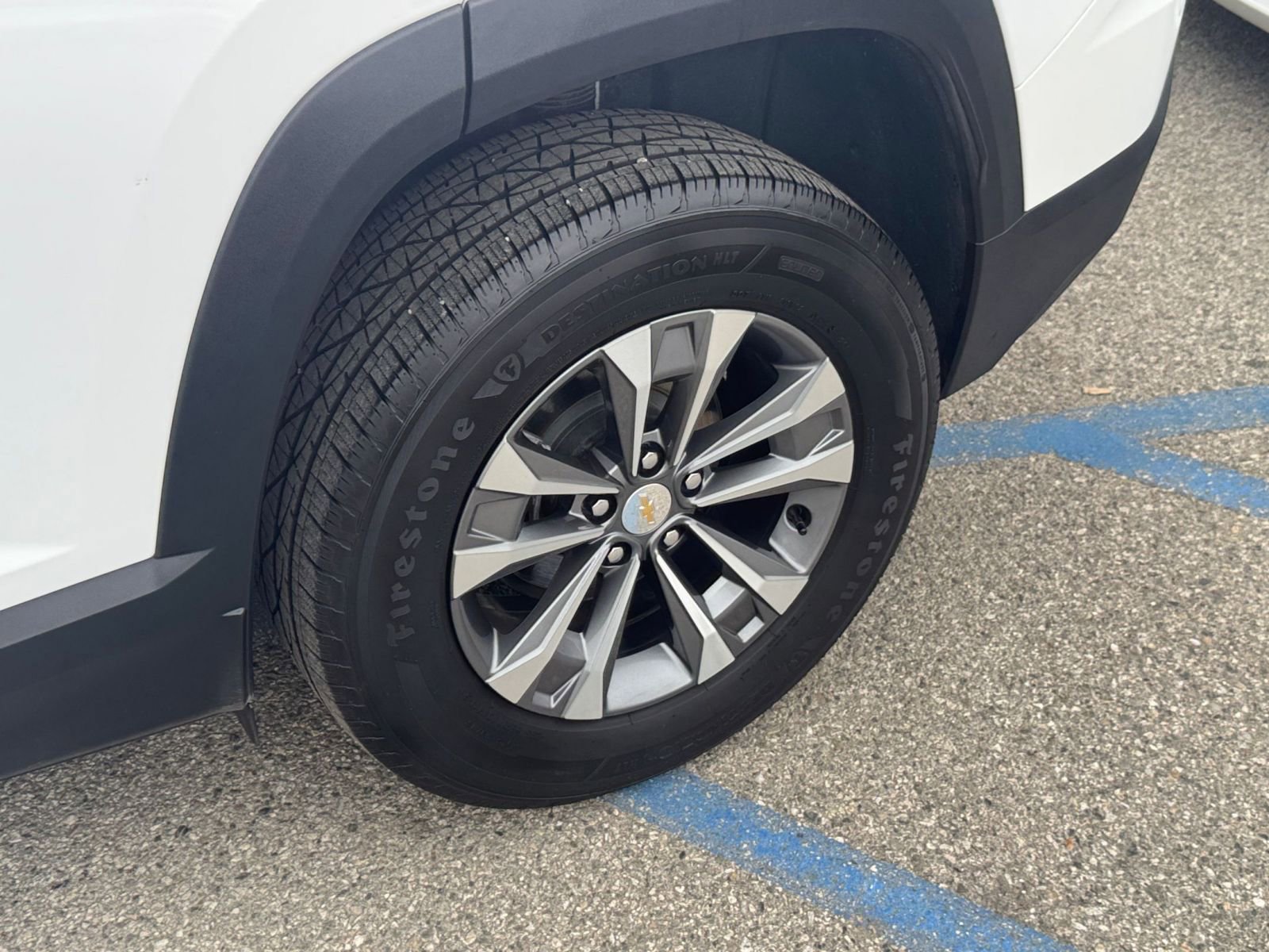 Used 2025 Chevrolet Equinox LT image 29