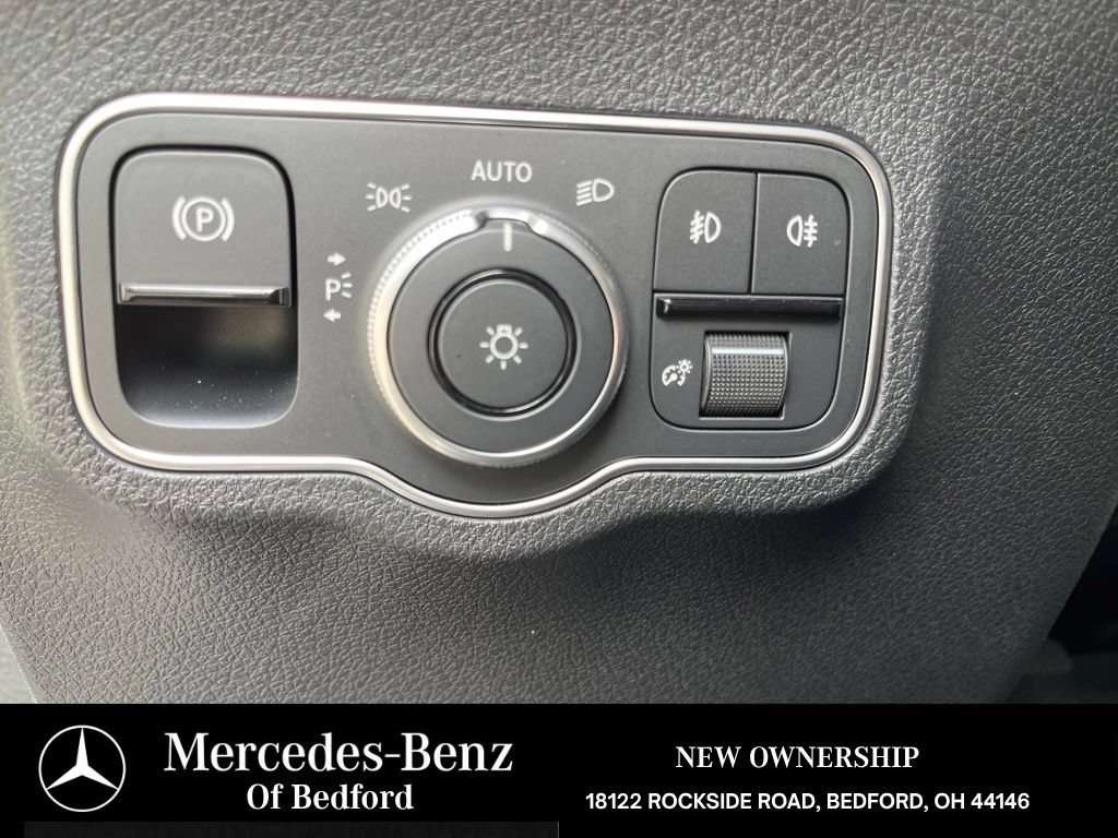 Used 2026 Mercedes-Benz GLB 250 4MATIC image 26