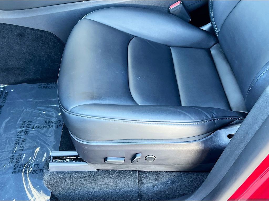 Used 2022 Tesla Model Y Performance image 18