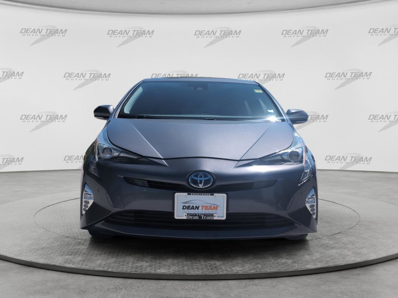Used 2017 Toyota Prius Three Touring FWD video 2