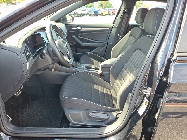 Used 2023 Volkswagen Jetta Sport FWD image 18
