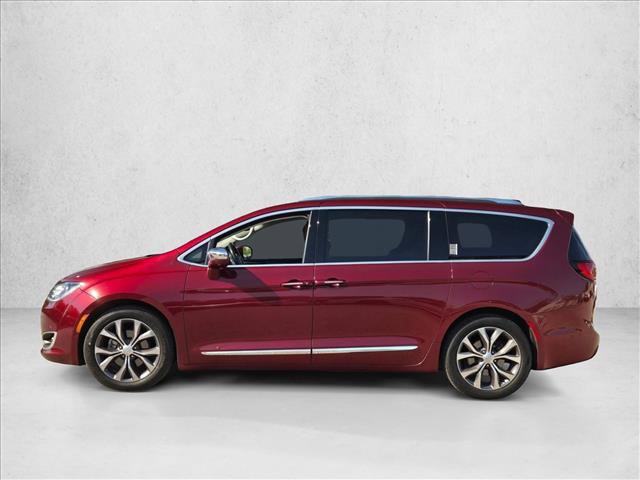 Used 2017 Chrysler Pacifica Limited image 8