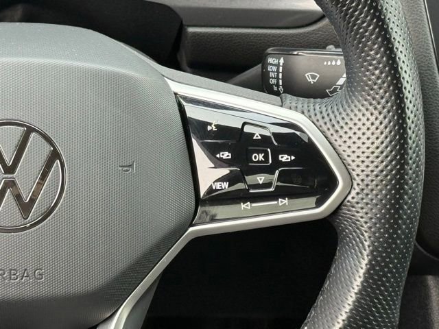 Used 2022 Volkswagen Tiguan SE R-Line FWD image 26