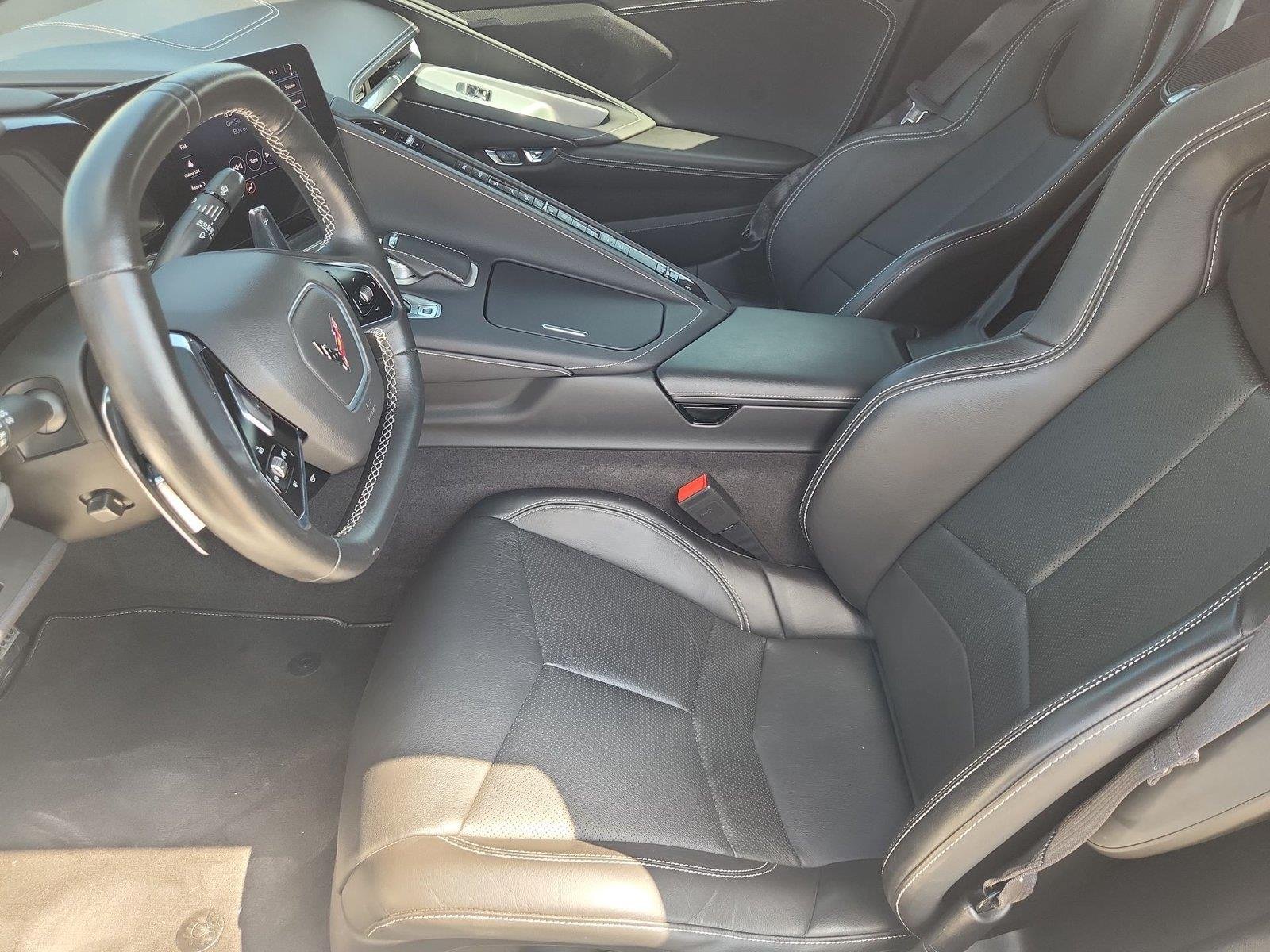 Certified 2020 Chevrolet Corvette Stingray Coupe w/ 1LT RWD image 18