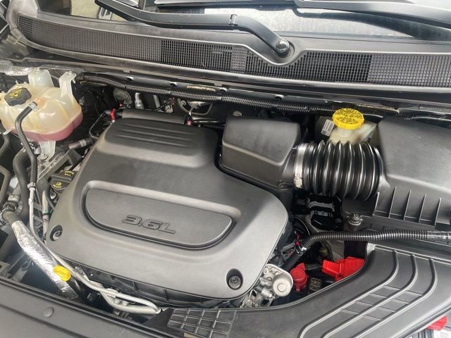 Used 2019 Chrysler Pacifica Touring-L Plus image 20