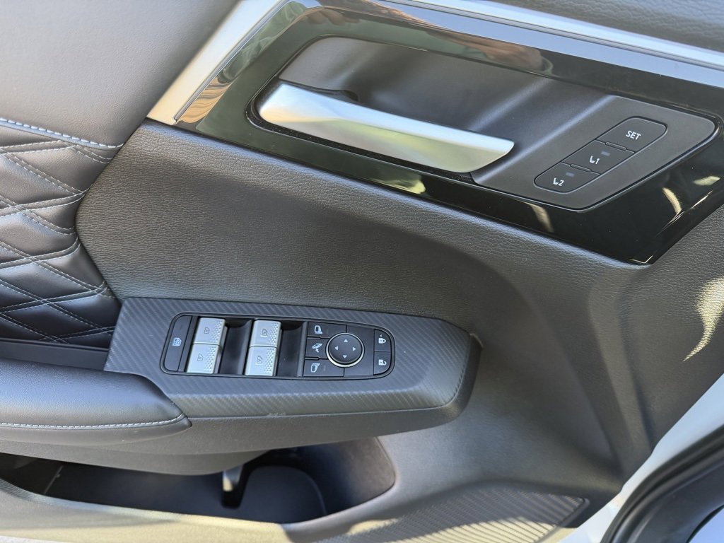 Used 2023 Mitsubishi Outlander SEL 40th Anniversary image 10